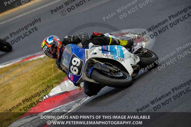 brands hatch photographs;brands no limits trackday;cadwell trackday photographs;enduro digital images;event digital images;eventdigitalimages;no limits trackdays;peter wileman photography;racing digital images;trackday digital images;trackday photos